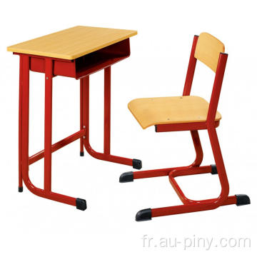 Bureau et chaise de classe